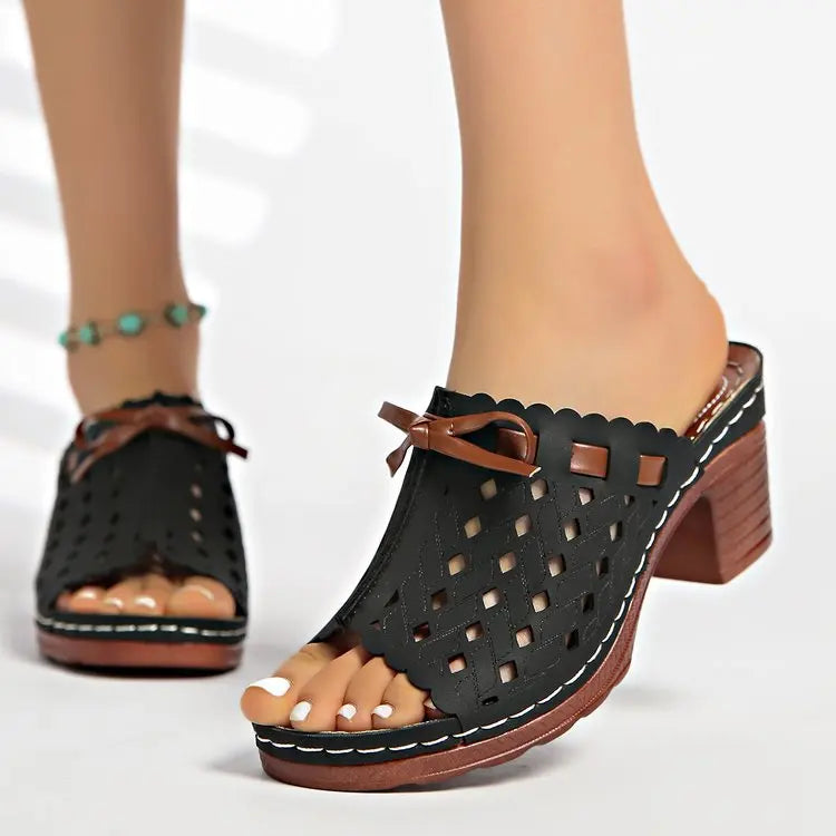 Serina Cutout Mule
