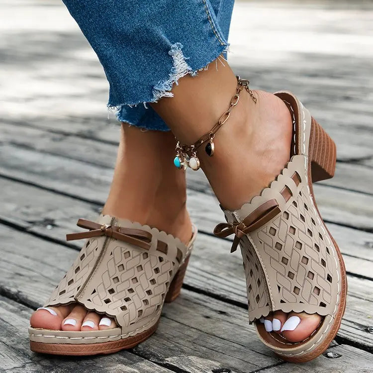 Serina Cutout Mule